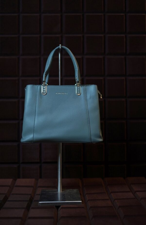 BEAUTY BELLA Leather-Finished Plain Handbag – Elegant Faux Leather Tote for Women